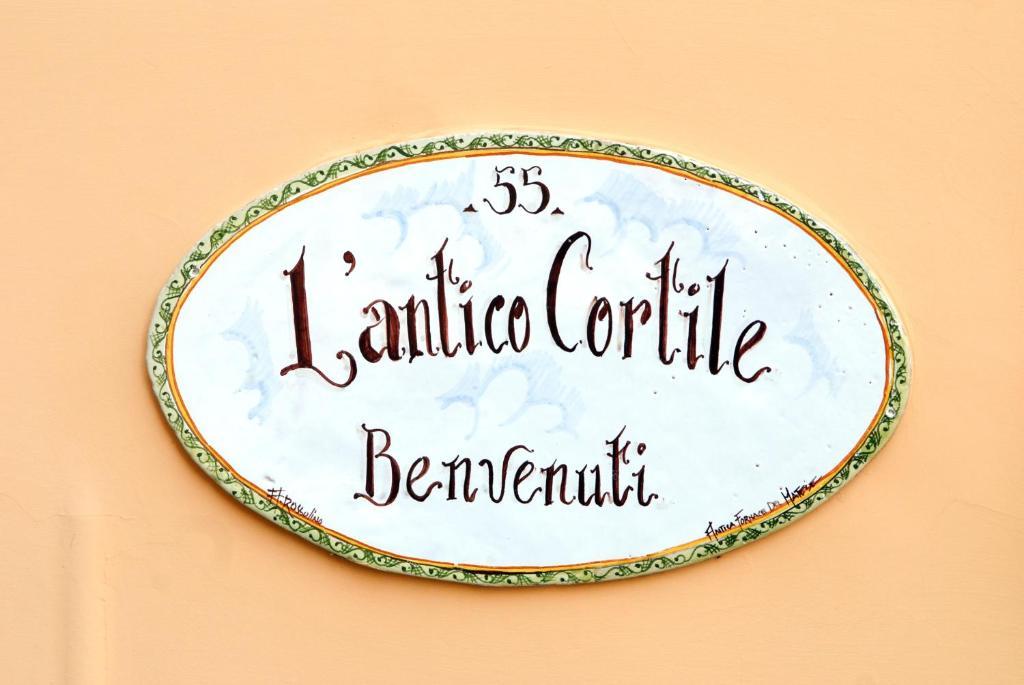 L' Antico Cortile Hotel Caserta Kültér fotó