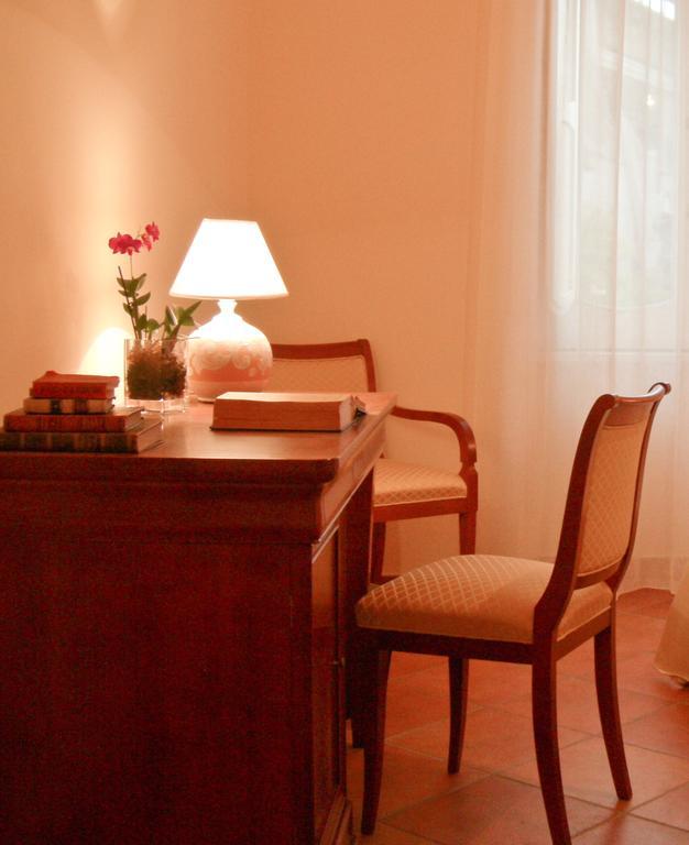L' Antico Cortile Hotel Caserta Kültér fotó